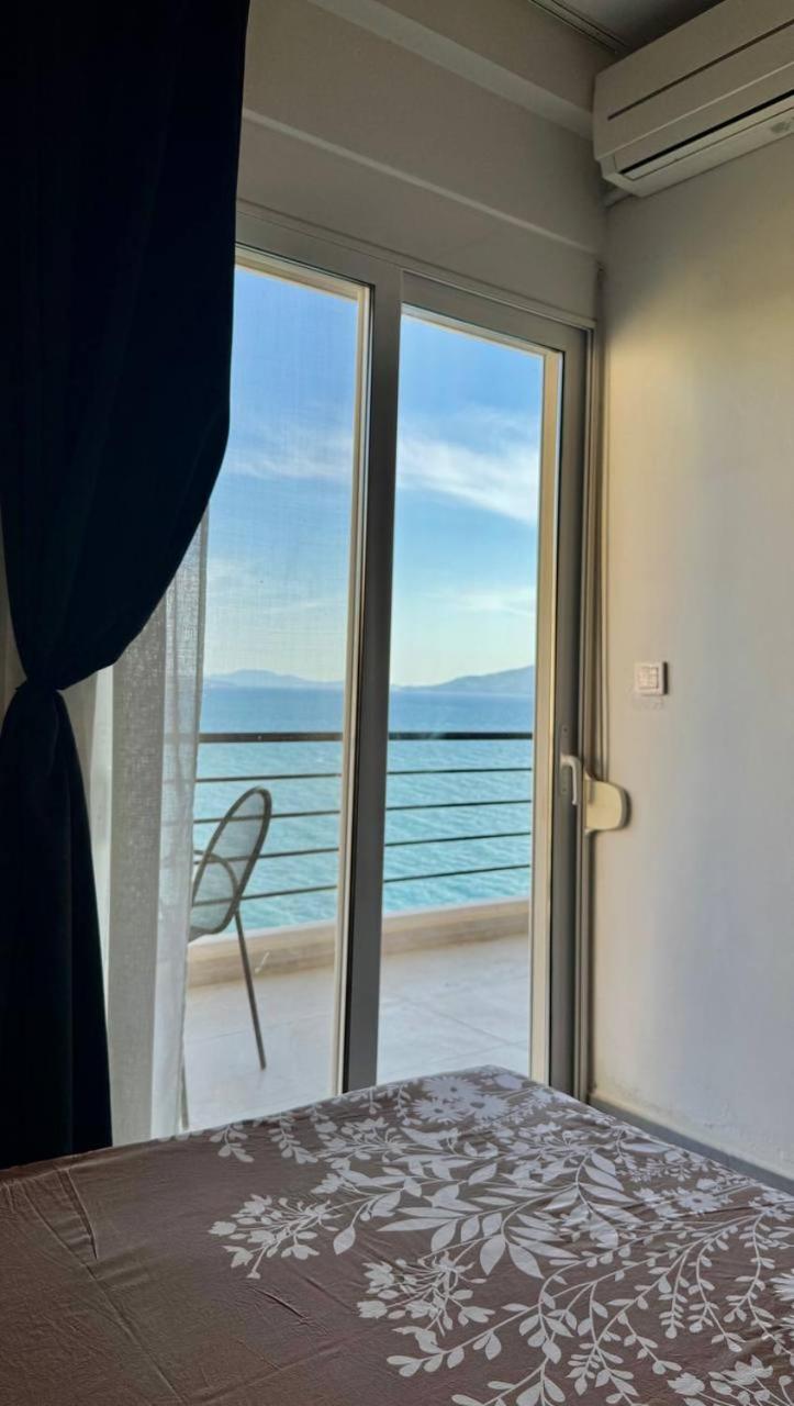 Viola Sea View Penthouse Apartment Sarande Exterior photo